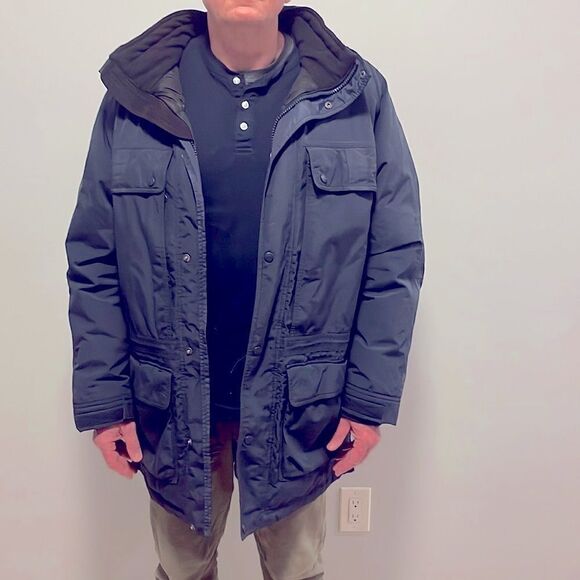 L.L. BEAN EXTREME WEATHER PARKA.  GORETEX.  ALMOST NEW - Picture 2 of 15